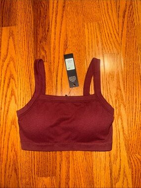 NWT maroon ribbed seamless bralette